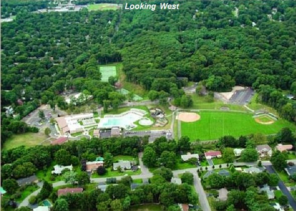 RoslynAFSNY_Recent_Aerial_Park-at-East-Hills.jpg